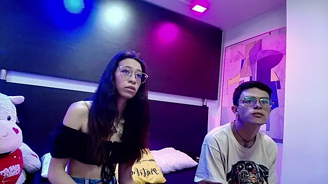 Snapshot of Lianna_and_Jean chatting on 18, 11, 2025 Lianna and Jean online show from 18, 11, 2025