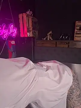 Shy-Ivy online show from 15, 5, 2026