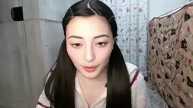 kaede 2112 online show from 3, 3, 2026