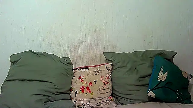 Snapshot of BrunetteNaomi8 chatting on 21, 4, 2026 BrunetteNaomi8 online show from 21, 4, 2026