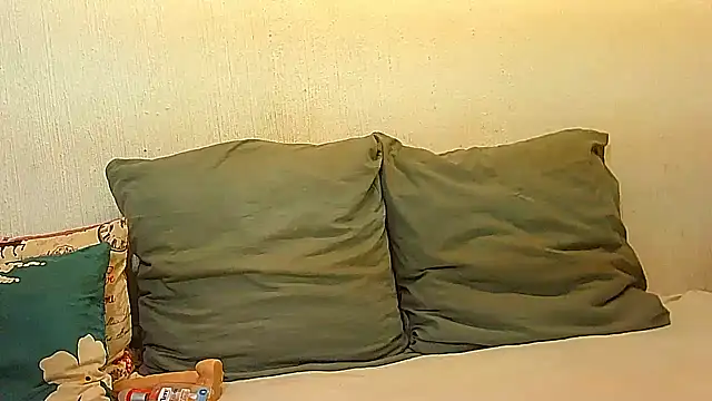 Snapshot of BrunetteNaomi8 chatting on 1, 5, 2026 BrunetteNaomi8 online show from 1, 5, 2026
