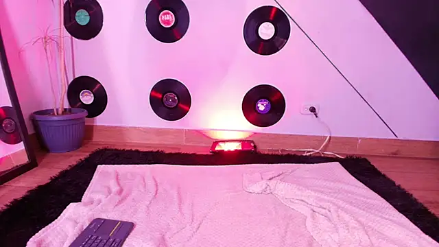 goddess julieta online show from 11, 3, 2026