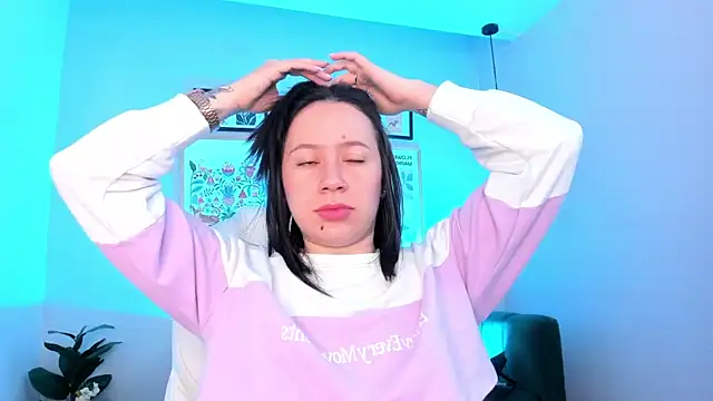 Snapshot of Annie_Petters chatting on 1, 12, 2025 Annie Petters online show from 1, 12, 2025