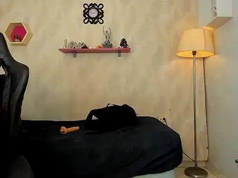 iam milu19 online show from 18, 11, 2025