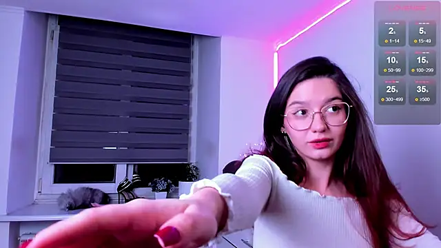 Snapshot of miabellee chatting on 24, 11, 2025 miabellee online show from 24, 11, 2025