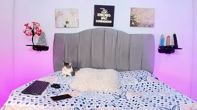 Maddy  Jones online show from 20, 2, 2026