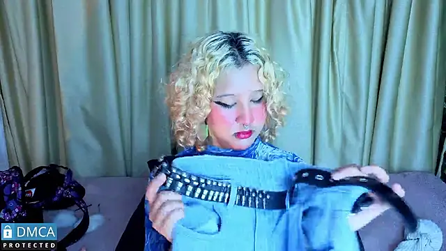 ahsly Zam online show from 4, 2, 2026