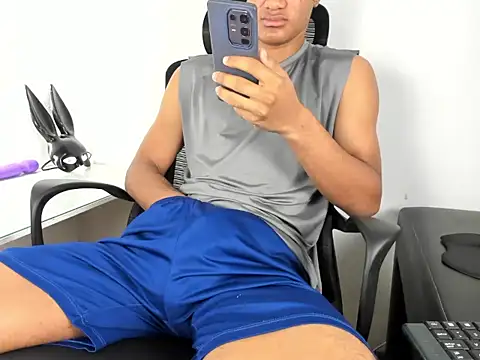 maikol twinkx online show from 3, 2, 2026