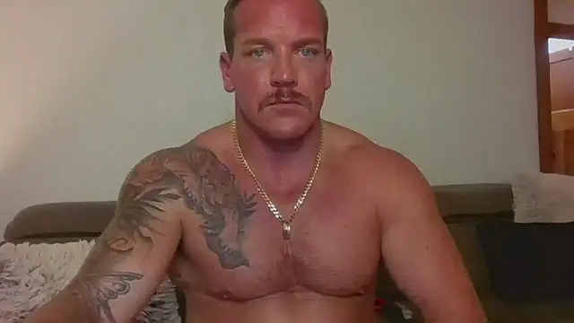 Snapshot of LuxeLoverZ chatting on 29, 11, 2025 LuxeLoverZ online show from 29, 11, 2025