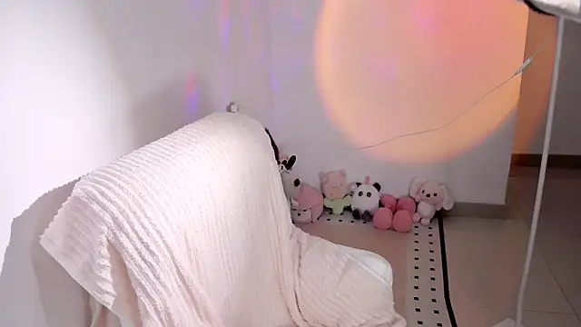 XIAOFENG-2025 online show from 31, 3, 2026