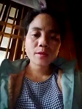 Snapshot of bela-hayes chatting on 5, 12, 2025 bela-hayes online show from 5, 12, 2025