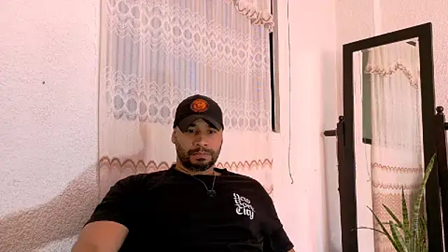 musclehetero online show from 18, 7, 2026