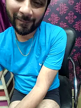 Cute Lucky online show from 7, 1, 2026