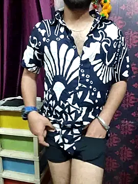 Cute Lucky online show from 5, 3, 2026