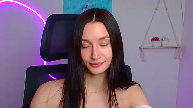 Stella XO online show from 10, 4, 2026