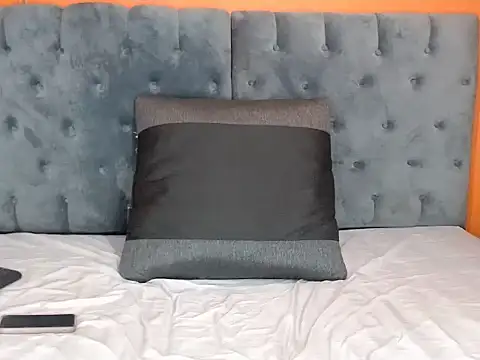 SEXYBUBBLES xXx online show from 19, 11, 2025