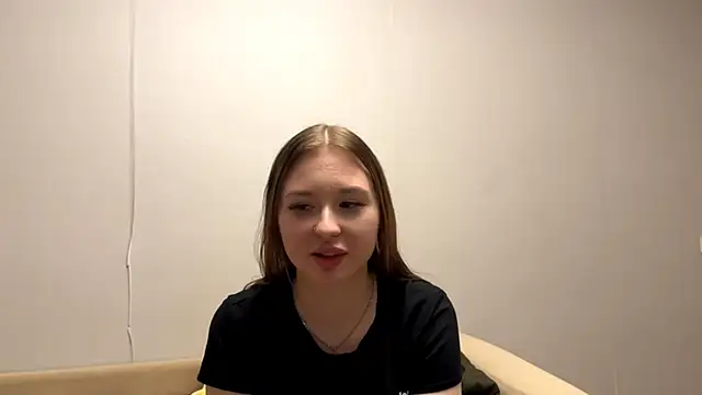 Snapshot of DivaRay chatting on 23, 11, 2025 DivaRay online show from 23, 11, 2025