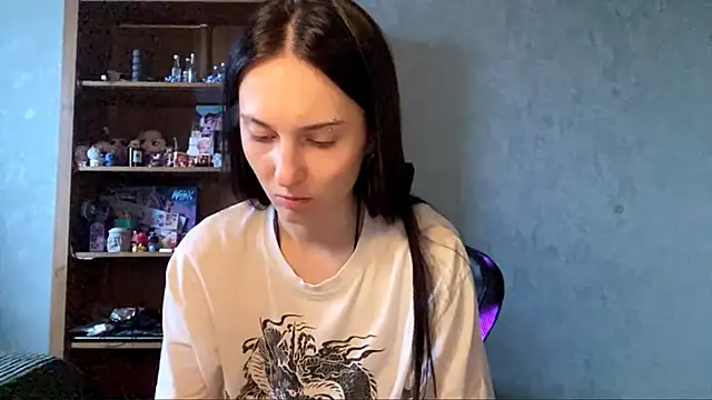 Snapshot of CyberAIice chatting on 23, 11, 2025 CyberAIice online show from 23, 11, 2025