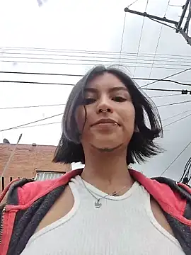 Zoe addiction online show from 4, 12, 2025