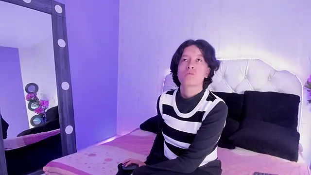 CoralAndOcean  online show from 2, 12, 2025