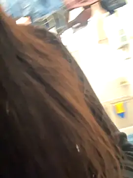 kylie pregnat online show from 28, 11, 2025