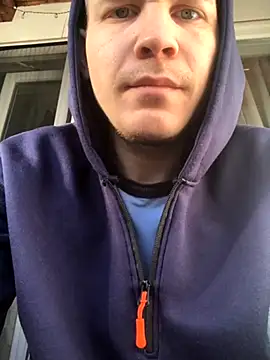 Snapshot of Spielzeugtwink chatting on 16, 12, 2025 Spielzeugtwink online show from 16, 12, 2025