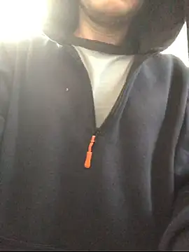 Snapshot of Spielzeugtwink chatting on 17, 12, 2025 Spielzeugtwink online show from 17, 12, 2025