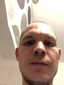 Snapshot of Spielzeugtwink chatting on 5, 1, 2026 Spielzeugtwink online show from 5, 1, 2026