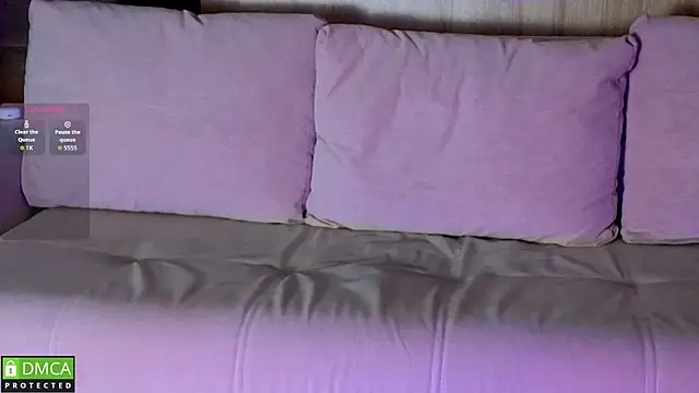 EmilieLong online show from 6, 1, 2026