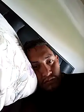 Minnie2013Mickey online show from 19, 12, 2025