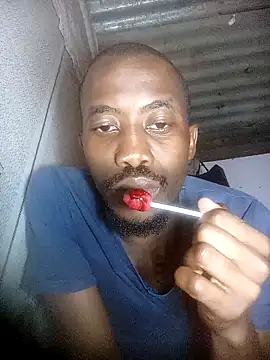 Snapshot of shortone01 chatting on 28, 11, 2025 shortone01 online show from 28, 11, 2025