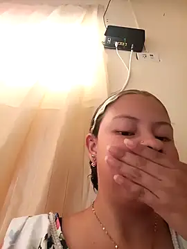 Amber Adams01 online show from 22, 11, 2025