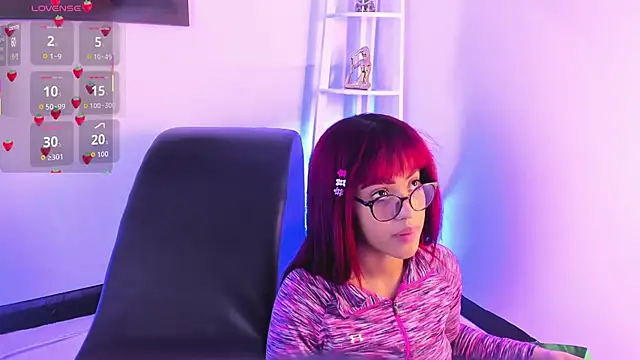 Snapshot of Taylor__Watson chatting on 3, 2, 2026 Taylor Watson online show from 3, 2, 2026