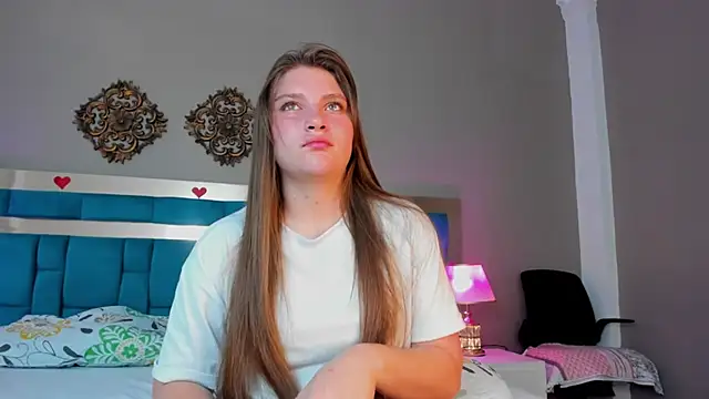 LiiaVelvet online show from 4, 3, 2026