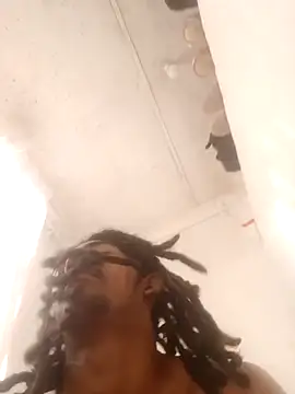 Eezxxx online show from 2, 2, 2026