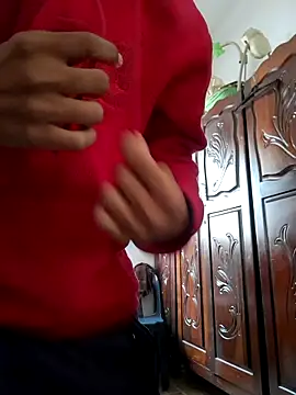 Eezxxx online show from 6, 3, 2026