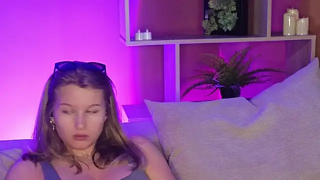 Snapshot of ImiMonroe chatting on 13, 6, 2026 ImiMonroe online show from 13, 6, 2026