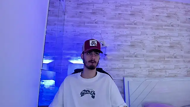 Snapshot of Emir_Ozan_ chatting on 10, 1, 2026 Emir Ozan online show from 10, 1, 2026