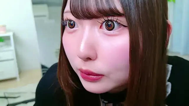 Snapshot of _Sakura_F chatting on 9, 4, 2026 Sakura F online show from 9, 4, 2026
