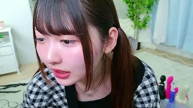 Snapshot of _Sakura_F chatting on 10, 4, 2026 Sakura F online show from 10, 4, 2026