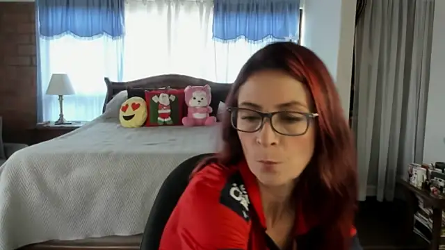 Charlotte-Willson online show from 17, 12, 2025