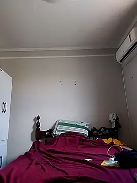 LUcyf3RmAl3696 online show from 3, 12, 2025