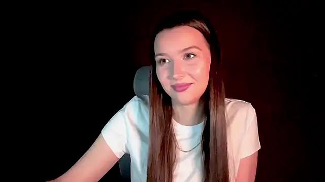 Snapshot of Annie_SmiIe chatting on 25, 11, 2025 Annie SmiIe online show from 25, 11, 2025