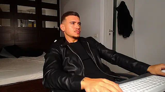 ElijahThorne online show from 13, 2, 2026