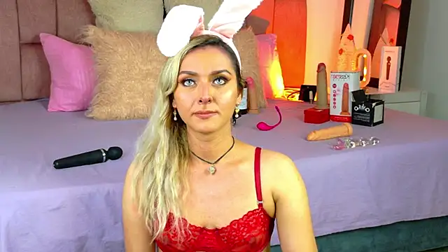 Lunitaa Diva online show from 16, 1, 2026