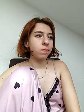 Luna Brush online show from 23, 11, 2025