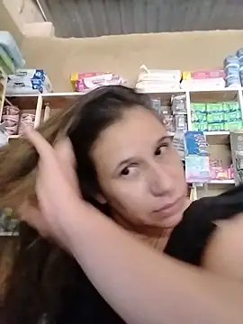 MIA-LARIOS online show from 4, 7, 2026