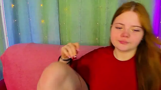 KellyFiery online show from 5, 4, 2026