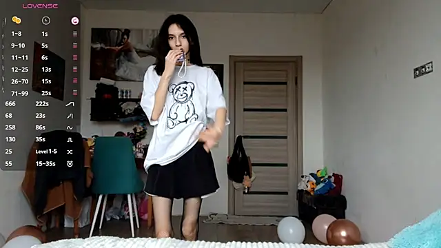 Snapshot of KennaElse chatting on 25, 11, 2025 KennaElse online show from 25, 11, 2025