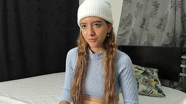 Violeta Gracee online show from 8, 4, 2026